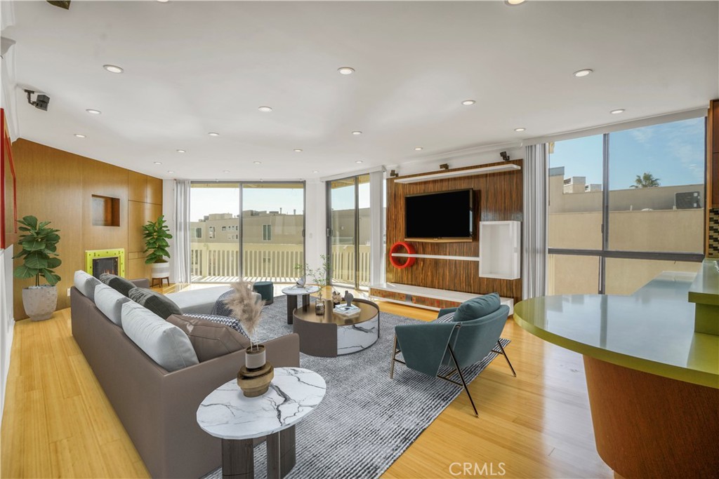 7301 Vista Del Mar A212