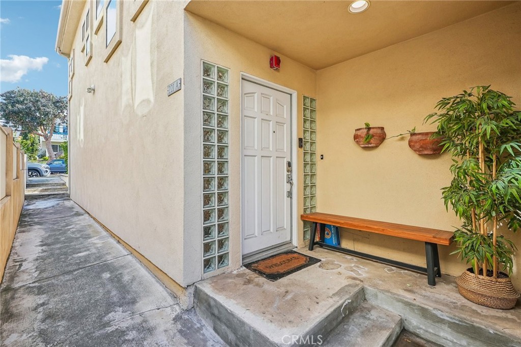 221 S Francisca Avenue Unit A