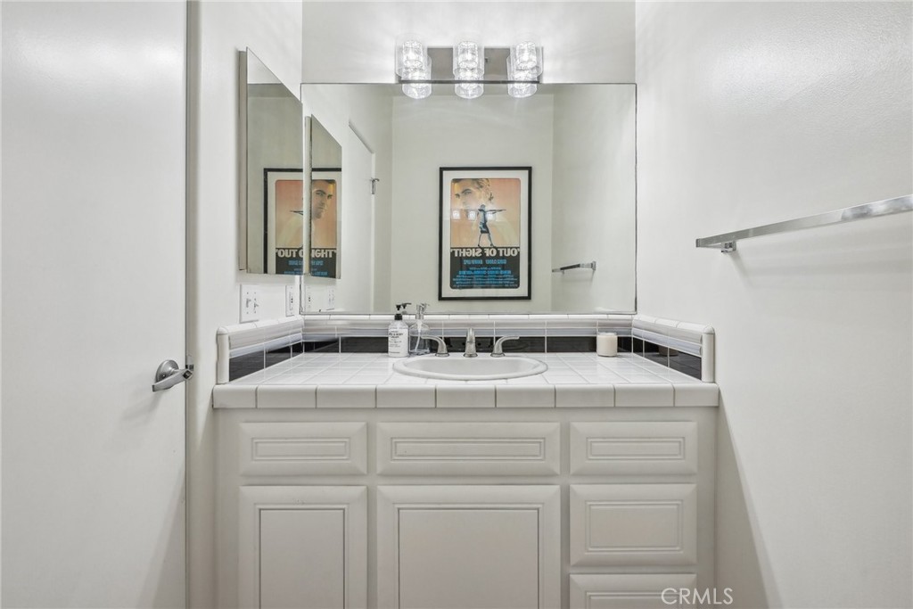 221 S Francisca Avenue Unit A