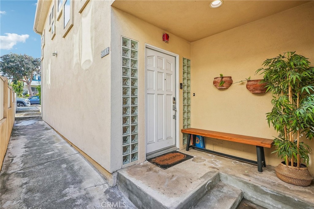 221 S Francisca Avenue Unit A