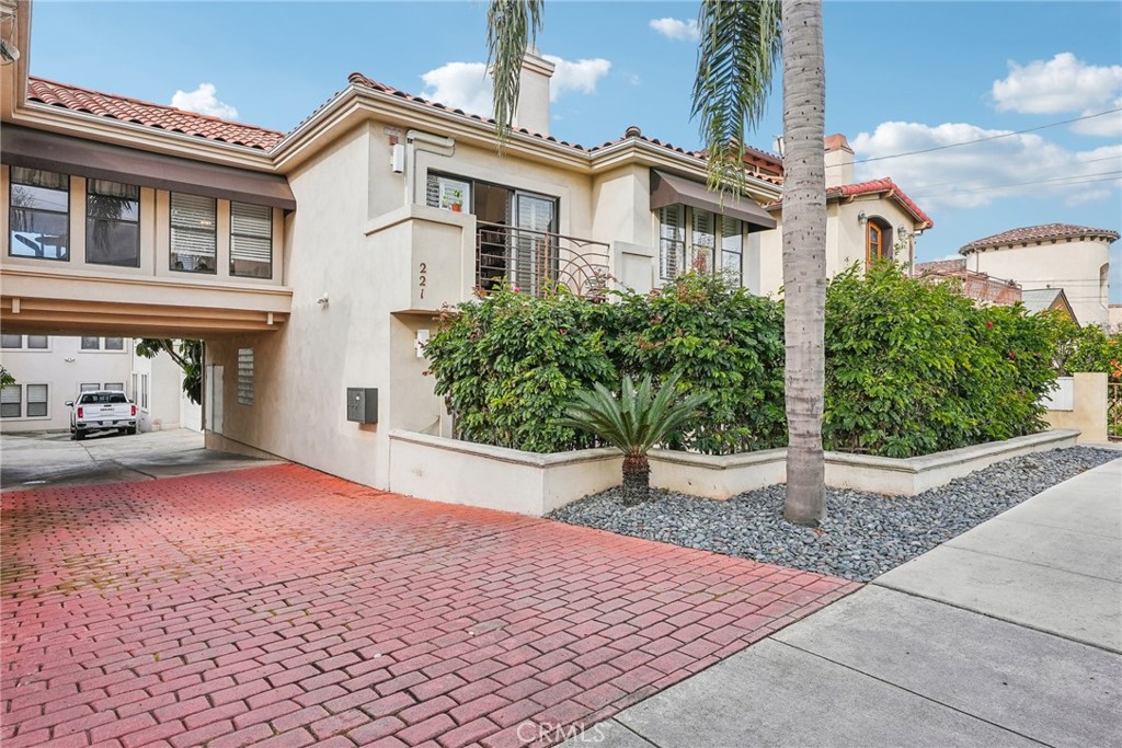 221 S Francisca Avenue Unit A