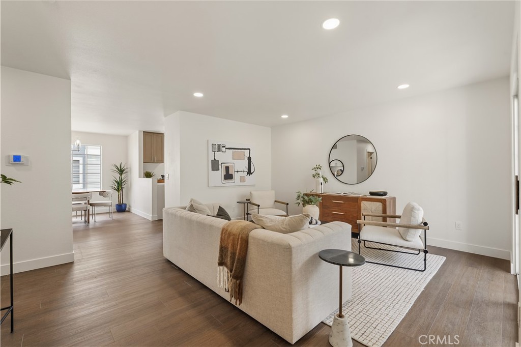 2800 Plaza Del Amo 47