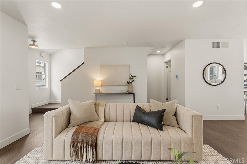 2800 Plaza Del Amo 47