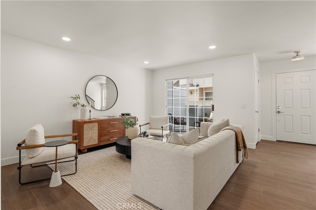 2800 Plaza Del Amo 47