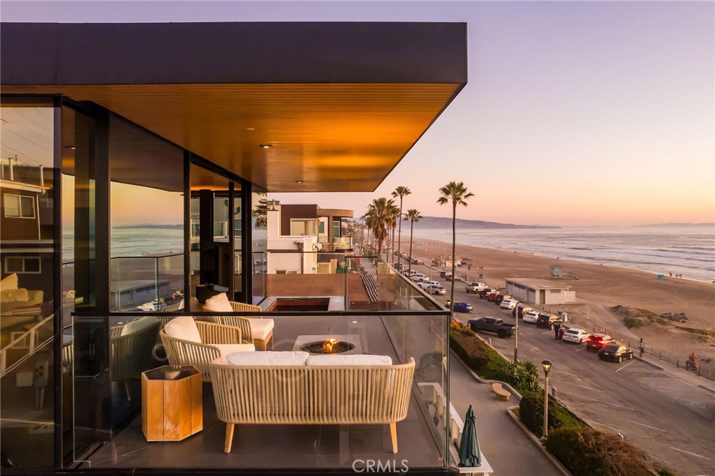 4320 The Strand