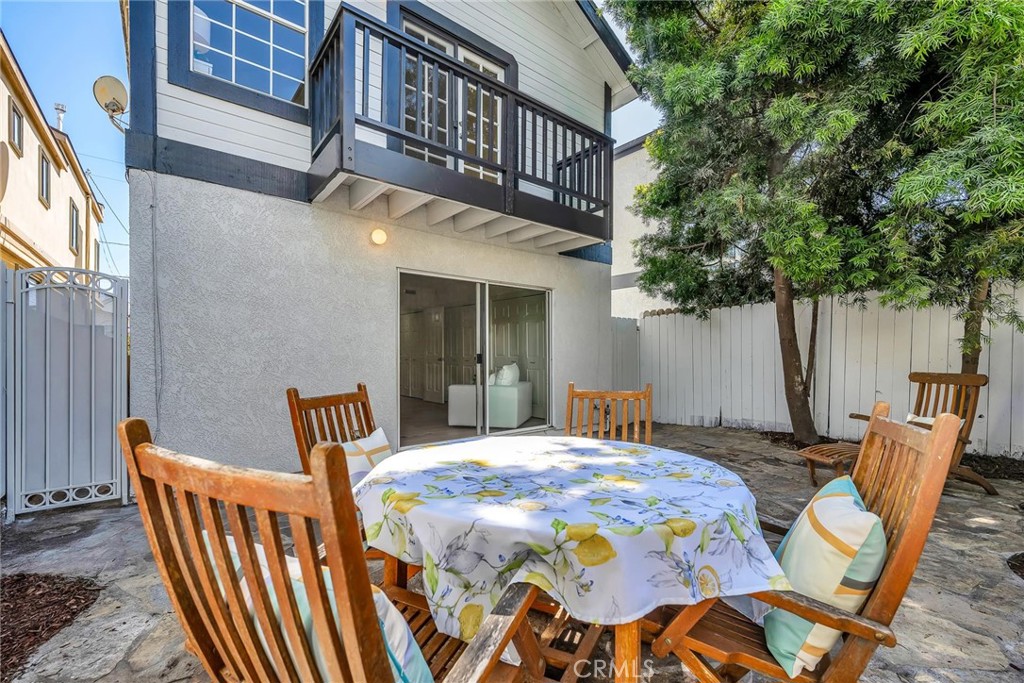 1731 Spreckels