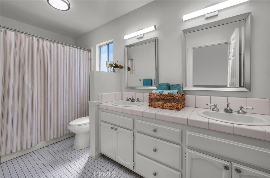 1731 Spreckels