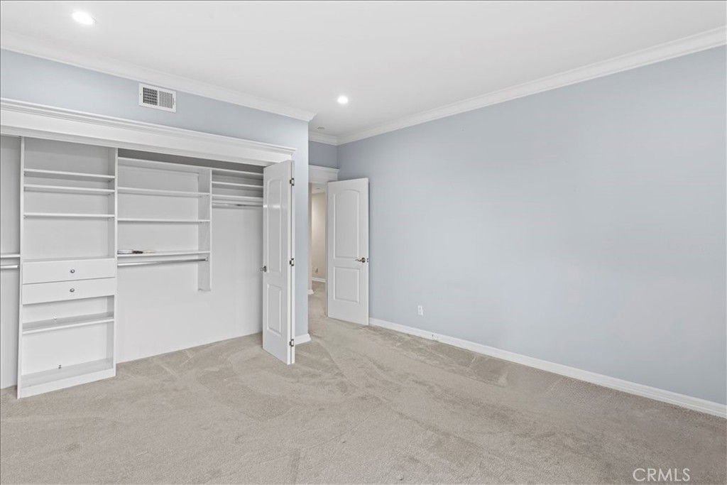 512 Esplanade 103
