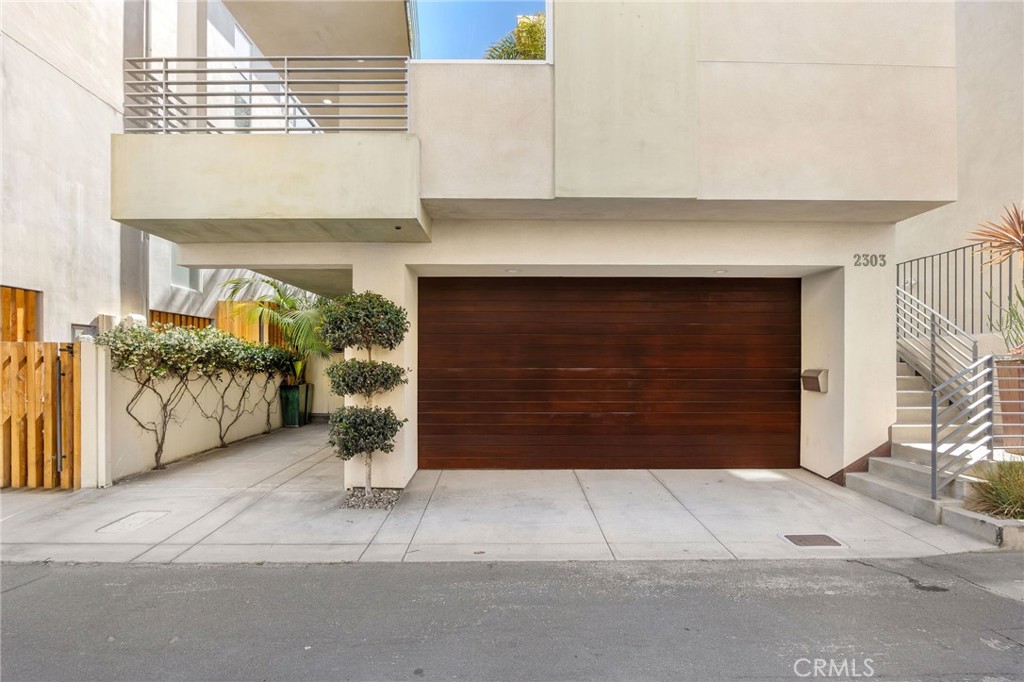 2303 Vista Drive