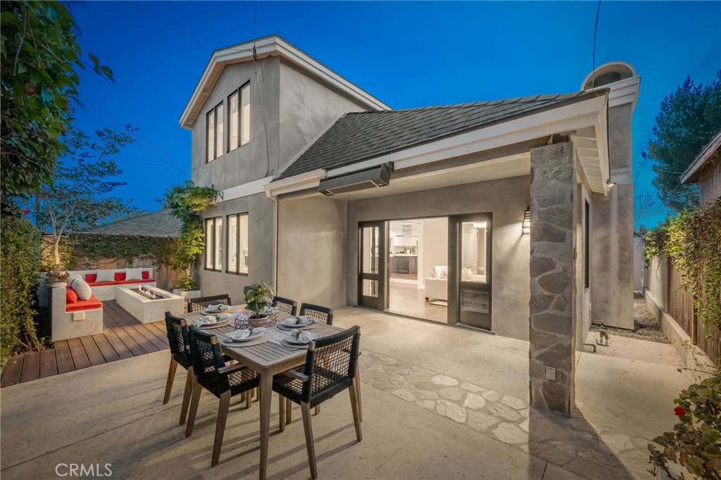 1704 N Poinsettia