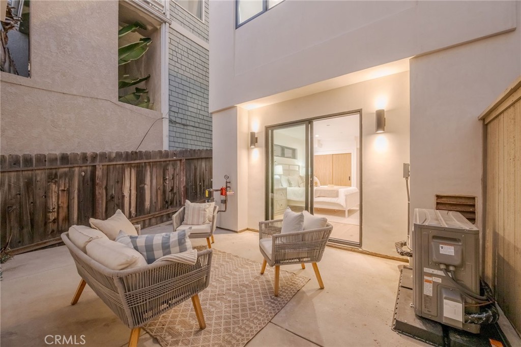 89 Bayview