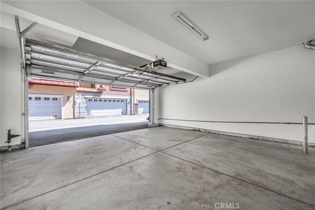 13639 Foster 3