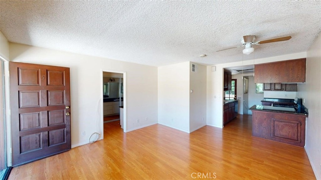 1316 W 166th
