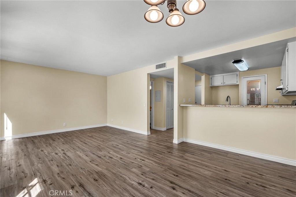 13701 Hubbard Street 18