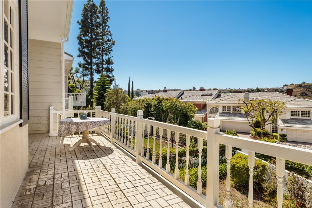 2254 The Terrace