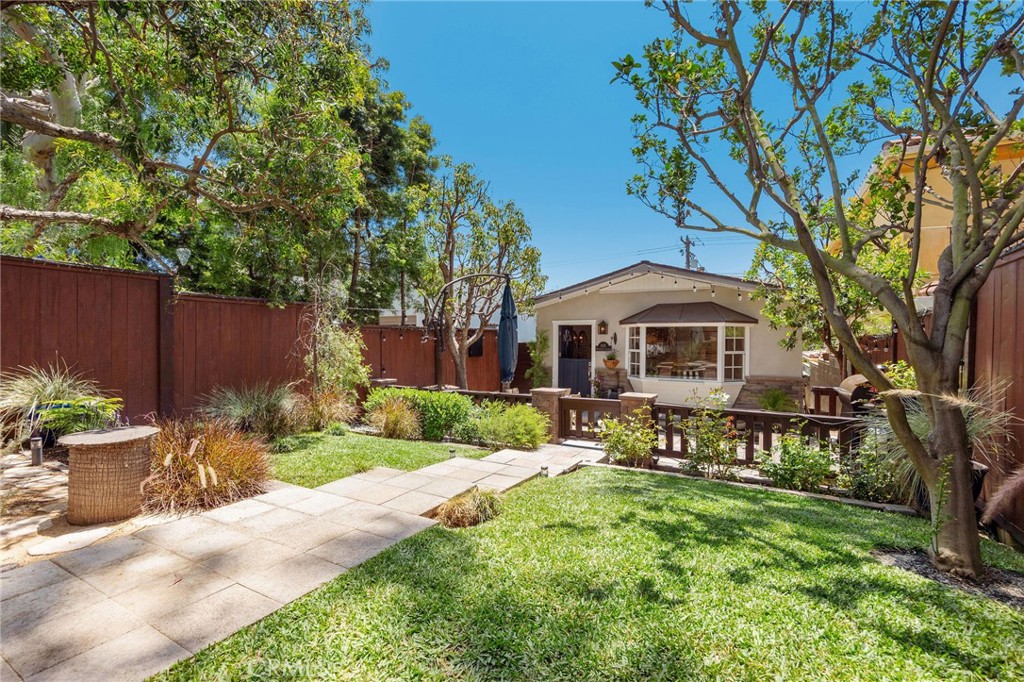 608 Rosecrans Avenue