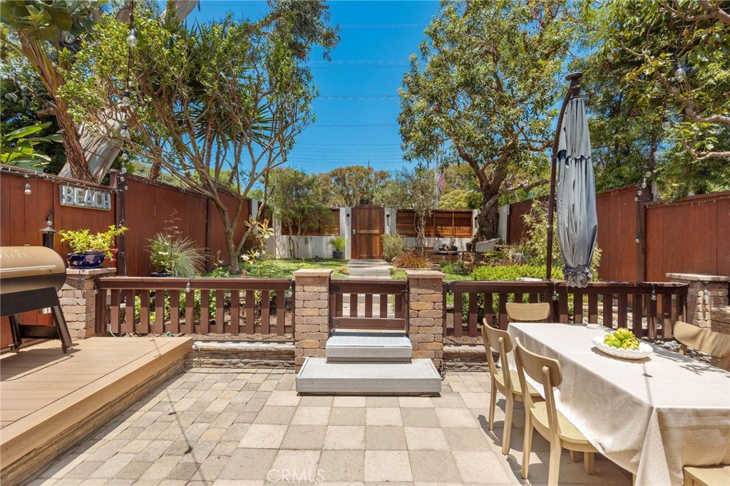 608 Rosecrans Avenue