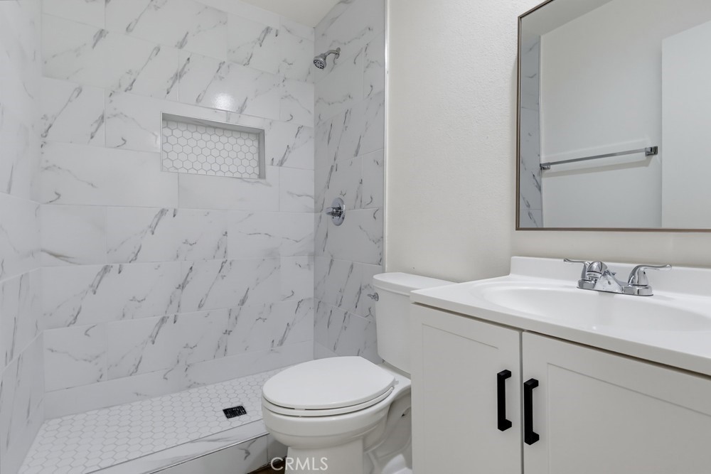 5269 Colodny Drive 7