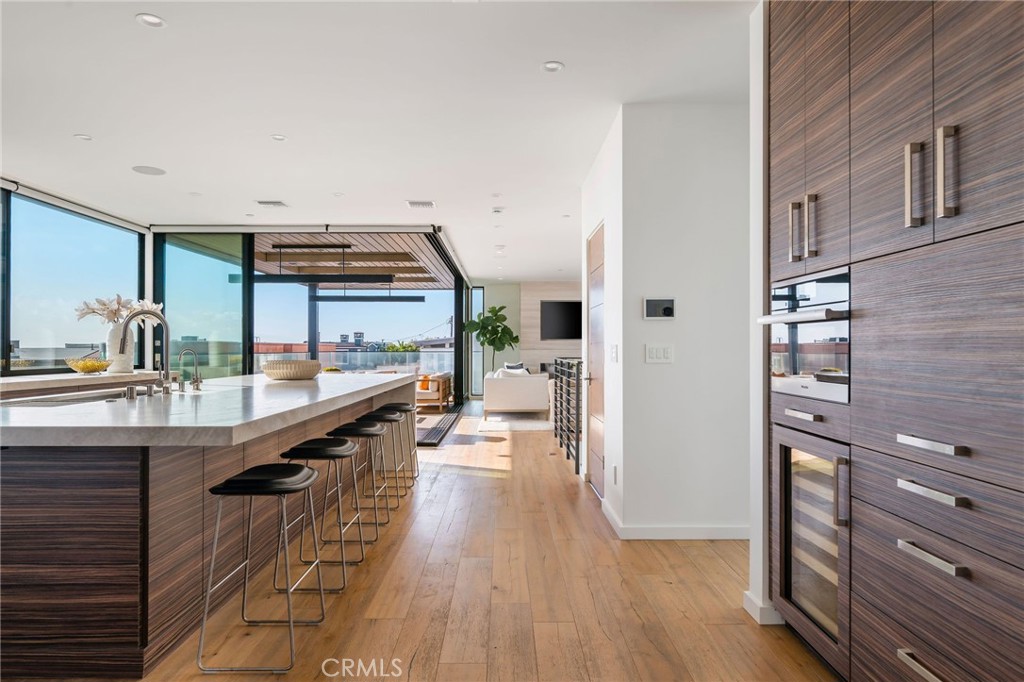 232 6th Street