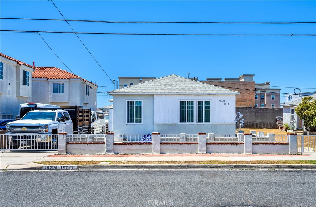 15725 La Salle Avenue