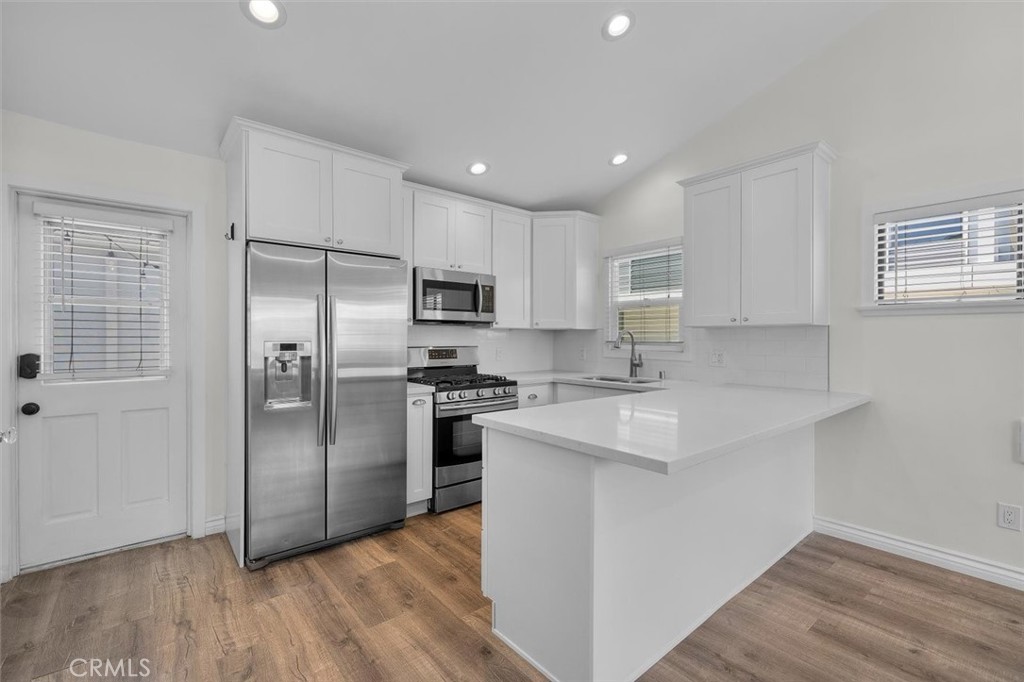 1430 Bonnie Brae