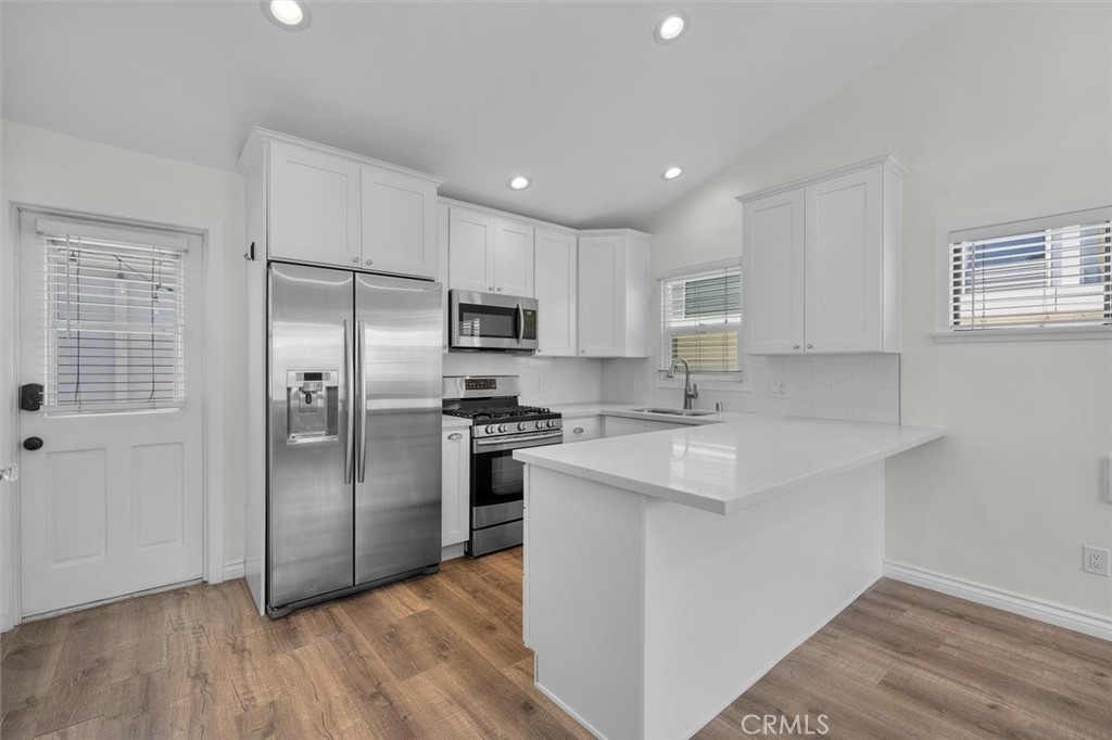 1430 Bonnie Brae