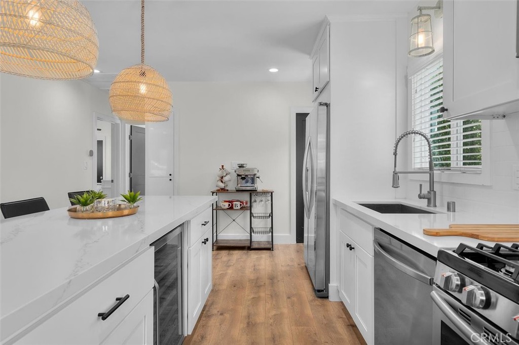 1430 Bonnie Brae