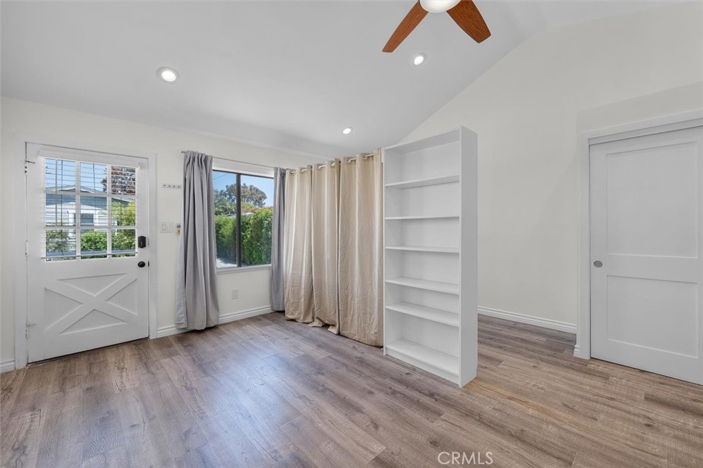 1430 Bonnie Brae
