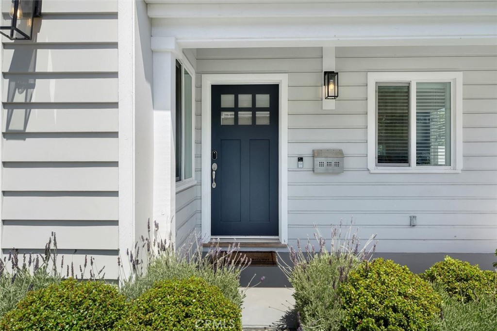 1430 Bonnie Brae