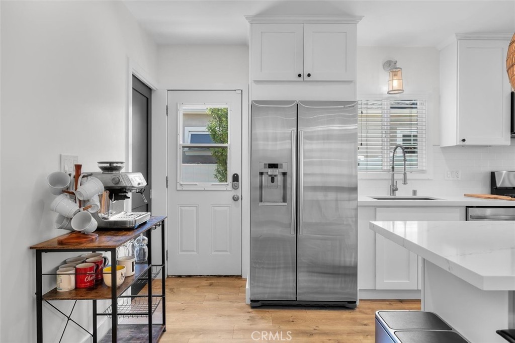 1430 Bonnie Brae