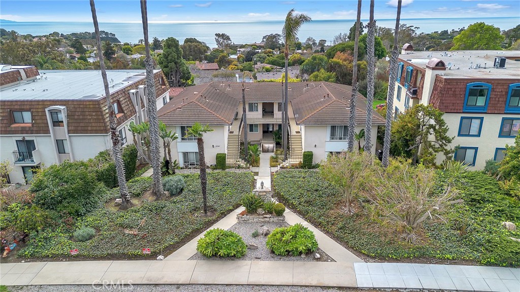 2341 Palos Verdes Drive W 4