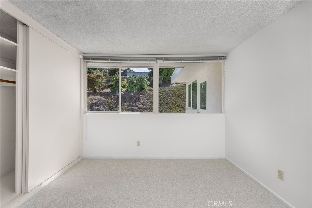 1142 Ronda