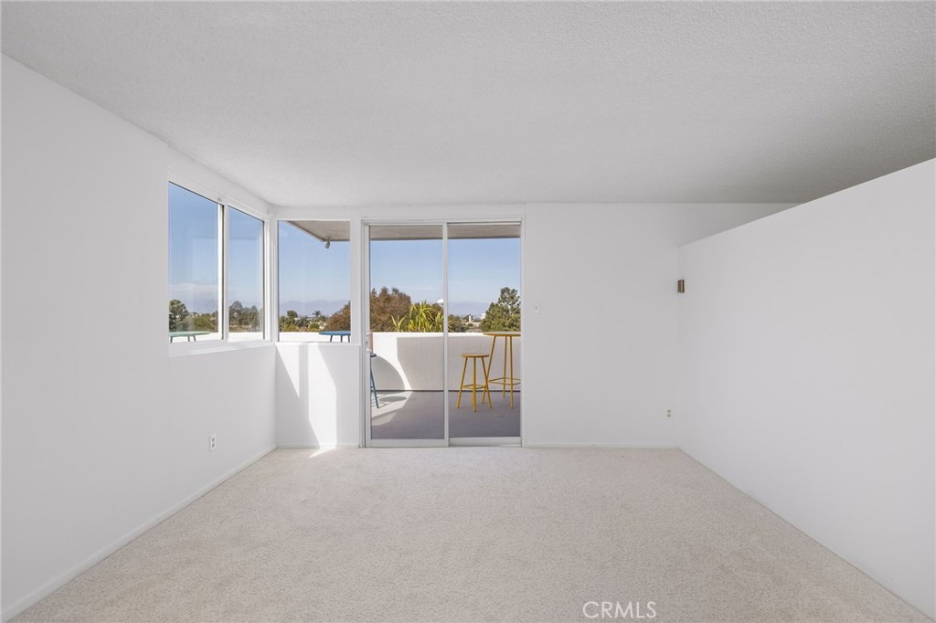 1142 Ronda