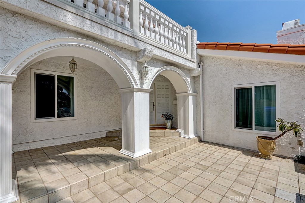 1701 Gates