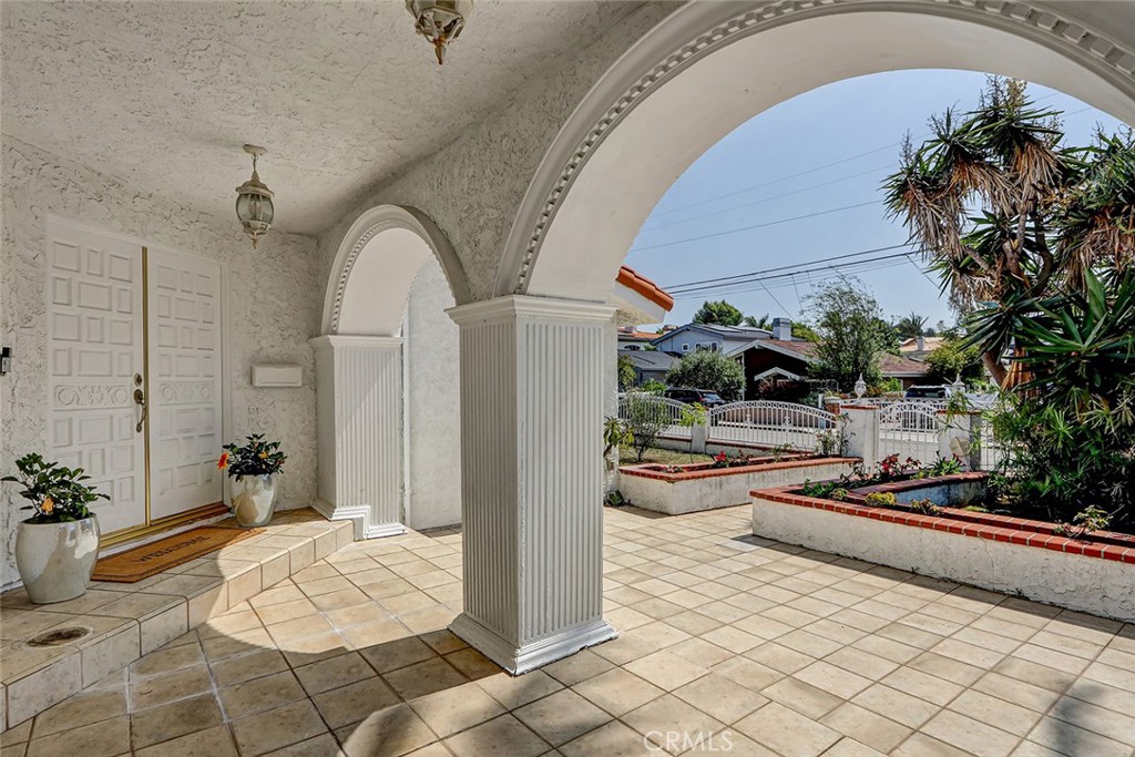 1701 Gates