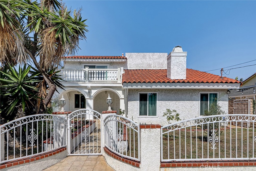 1701 Gates