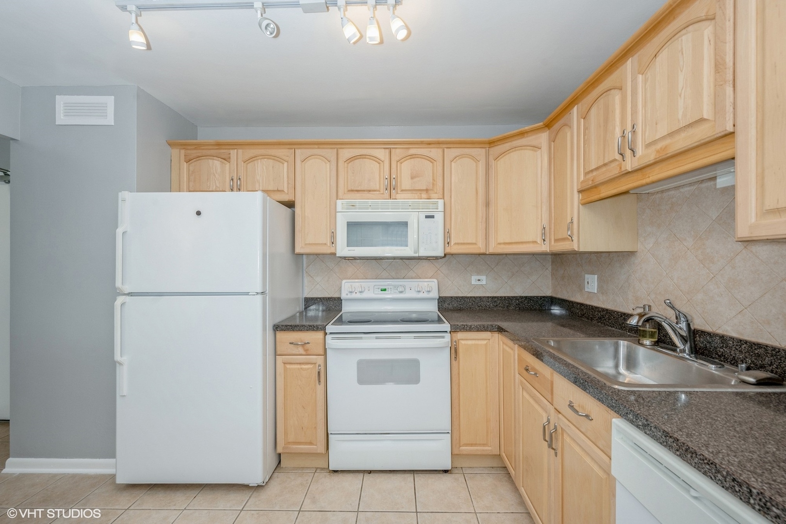 6301 N Sheridan Road Unit: 4C