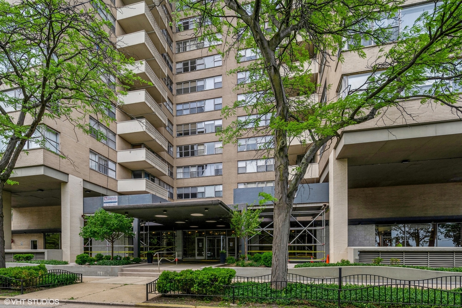 6301 N Sheridan Road Unit: 4C