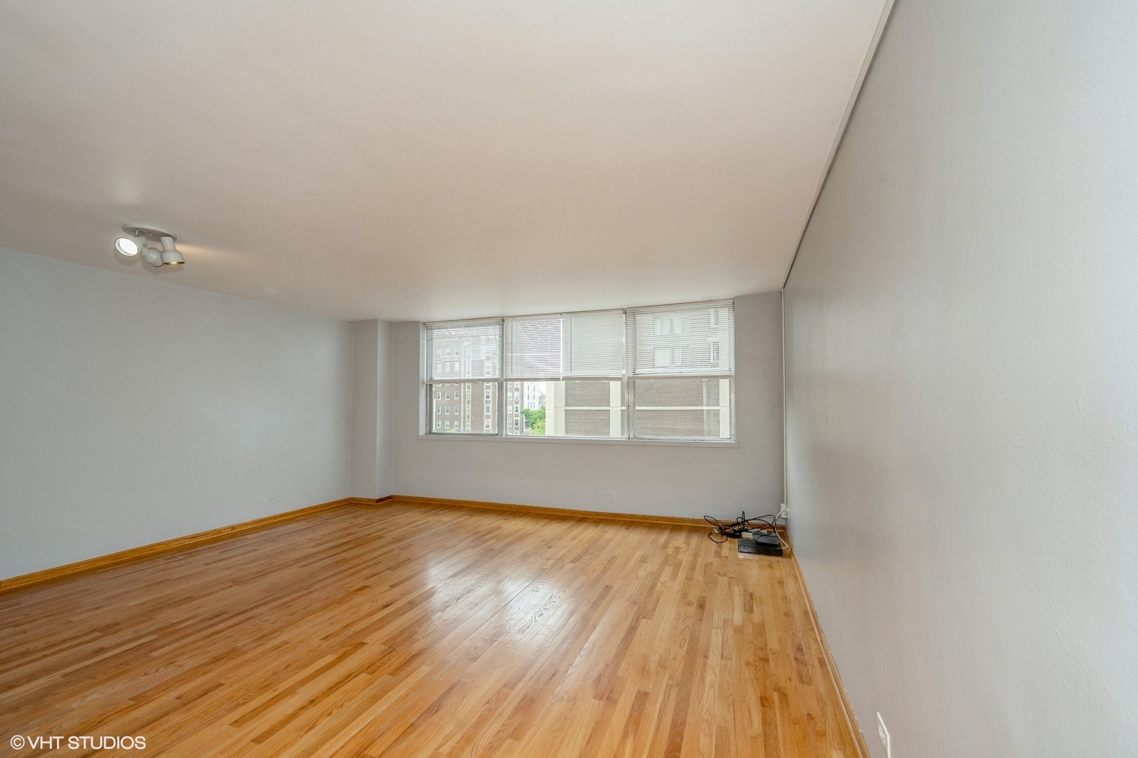 6301 N Sheridan Road Unit: 4C