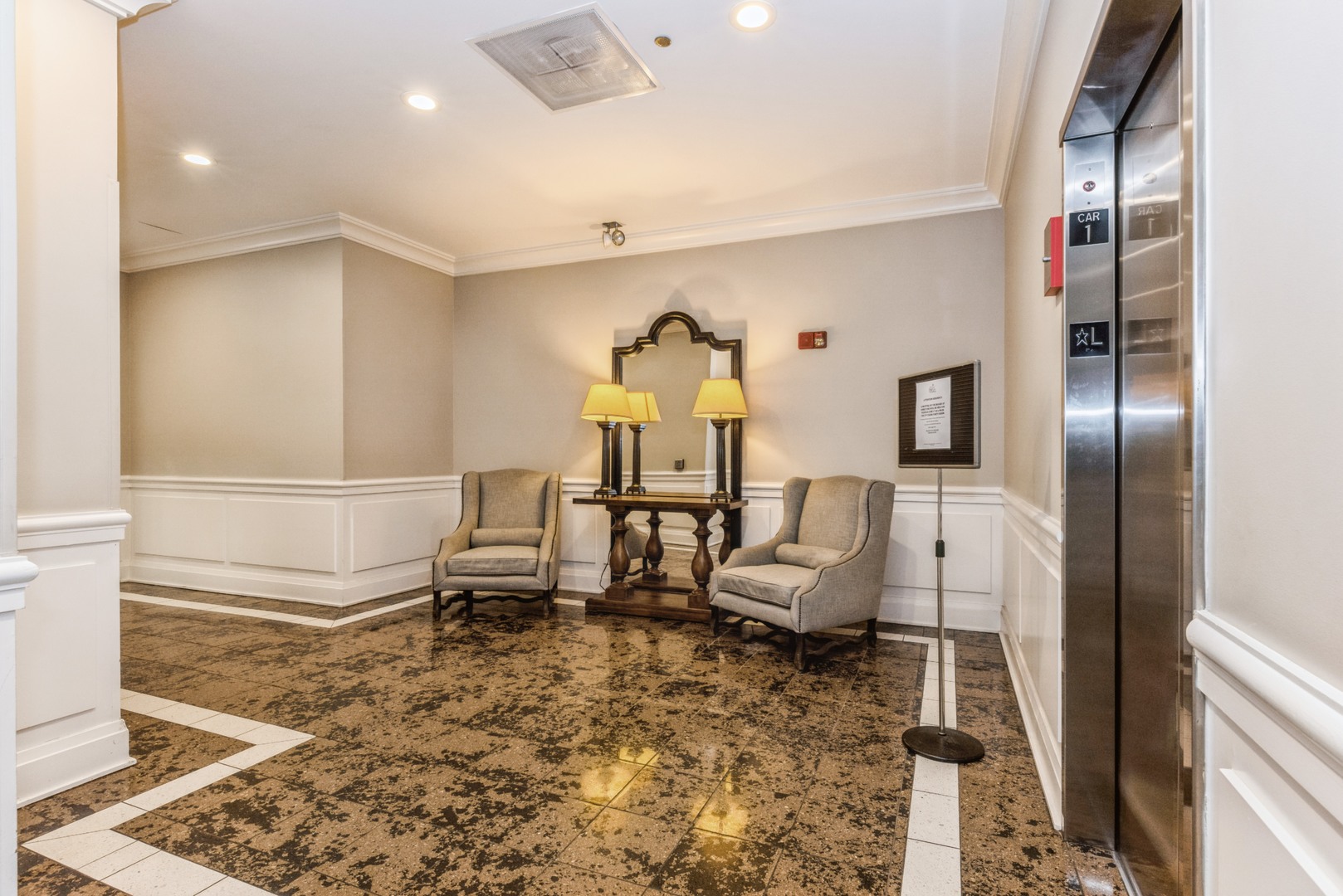 630 N STATE Street Unit: 2508