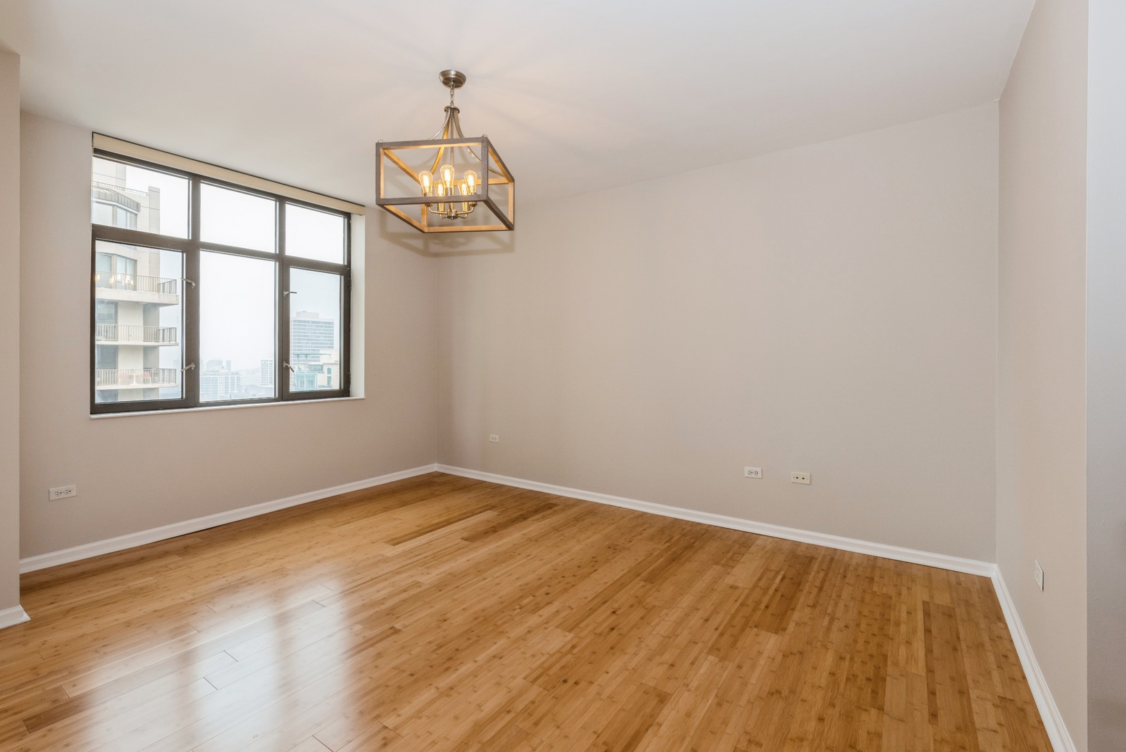 630 N STATE Street Unit: 2508