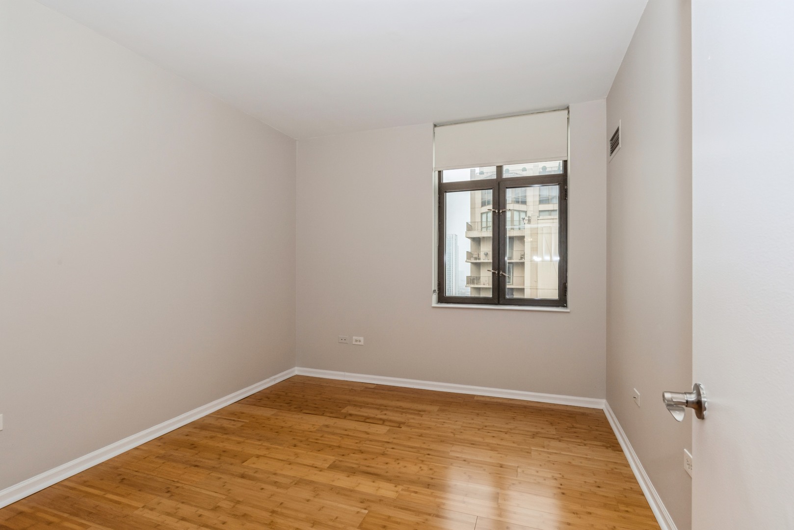 630 N STATE Street Unit: 2508