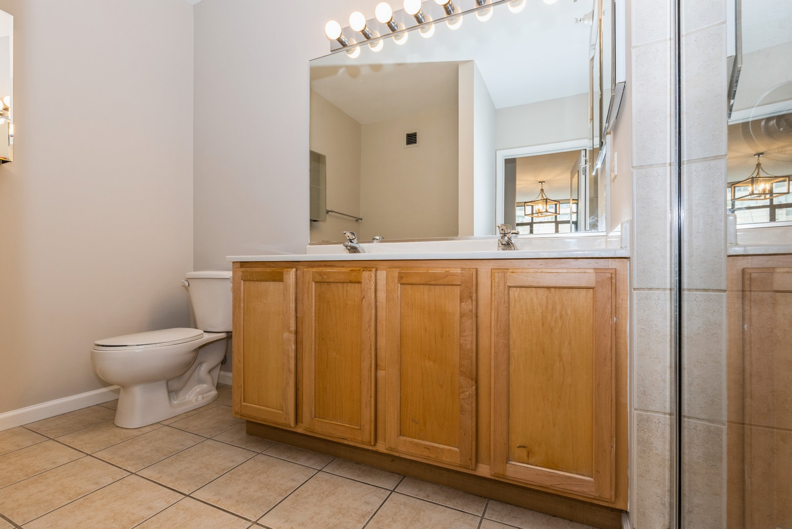 630 N STATE Street Unit: 2508