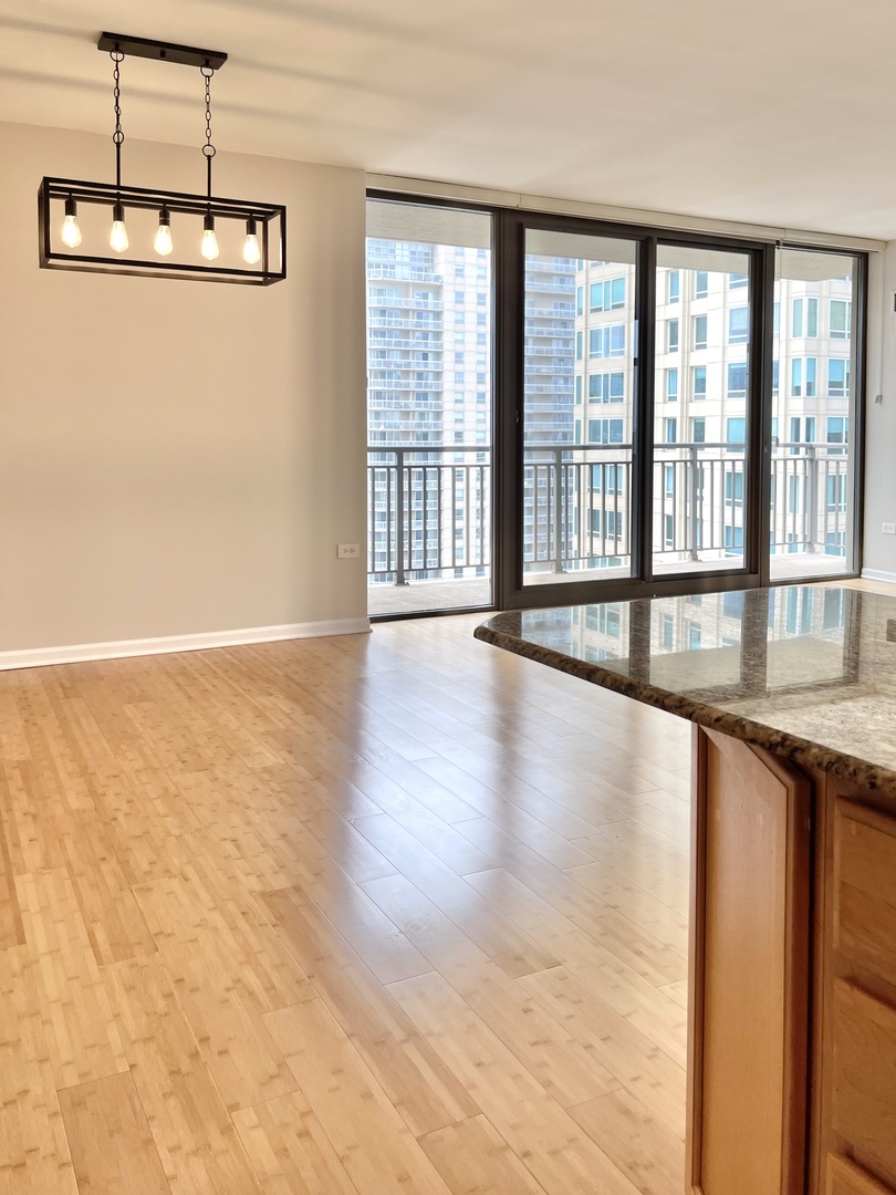 630 N STATE Street Unit: 2508