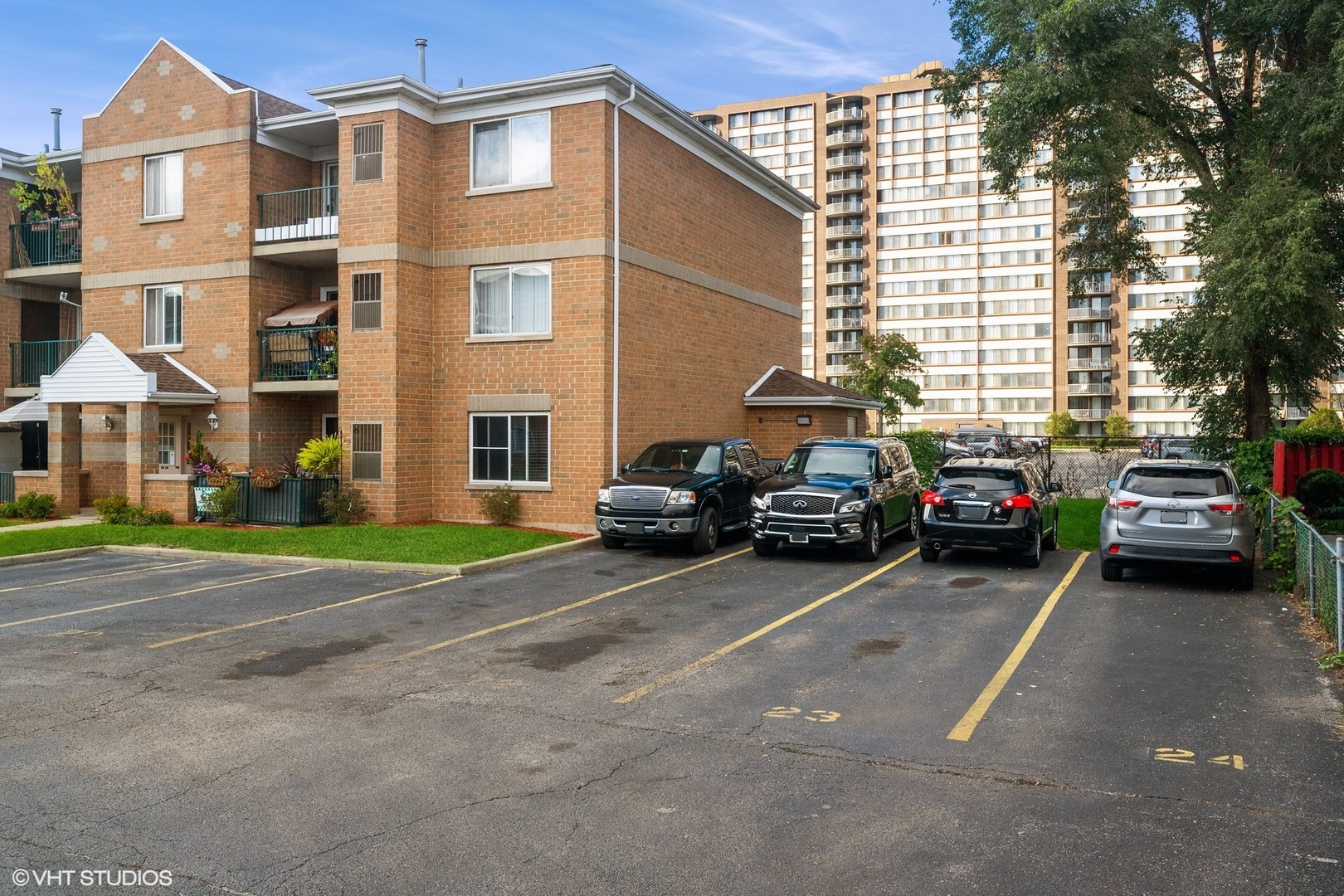 5357 N East River Road Unit: 803