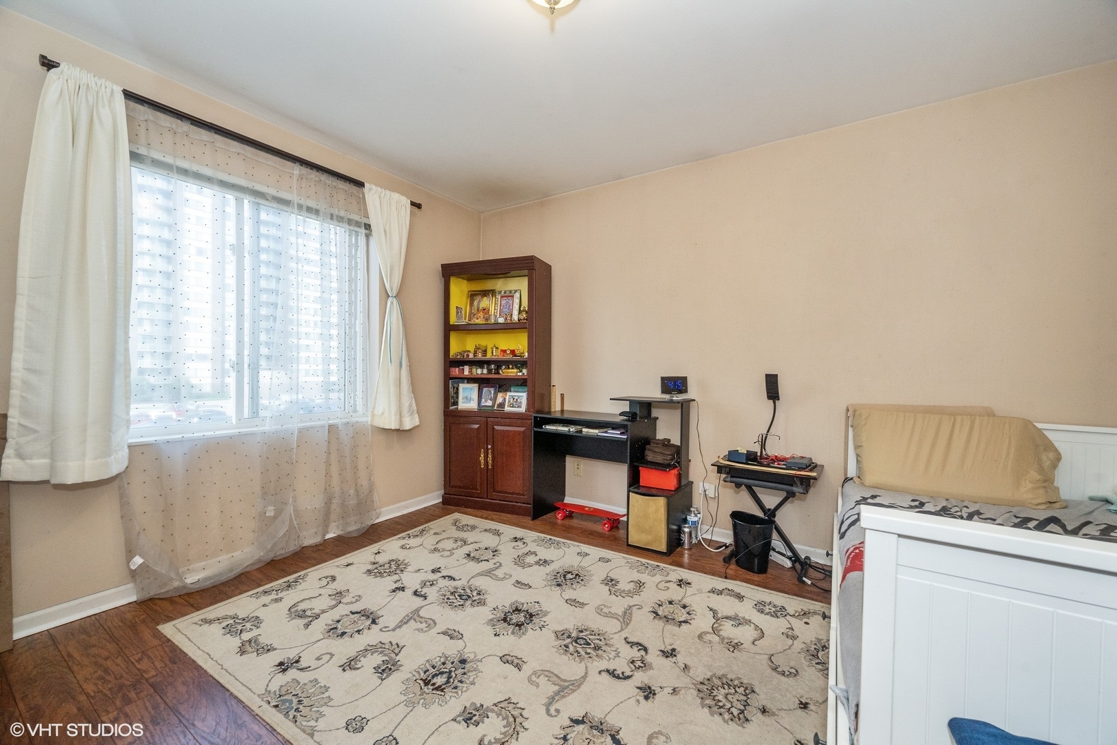 5357 N East River Road Unit: 803