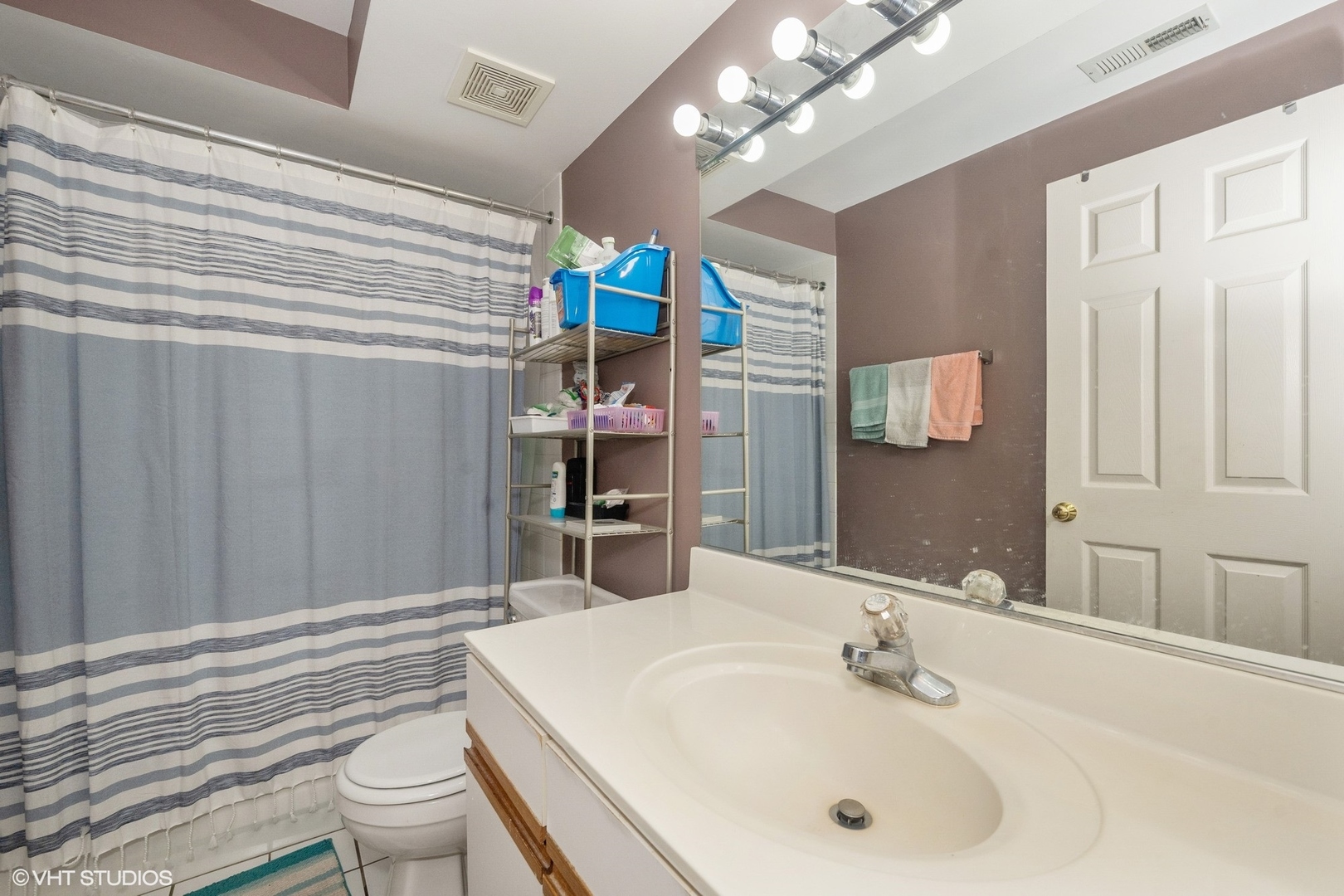 5357 N East River Road Unit: 803