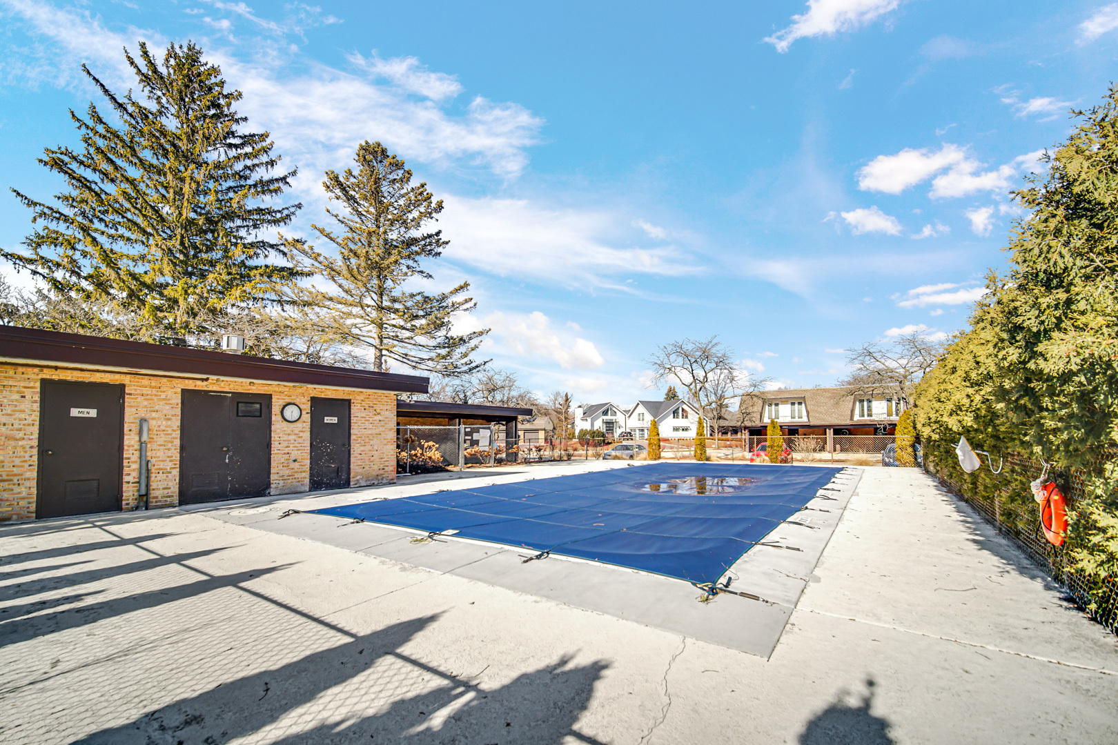 1915 Tanglewood Drive Unit: 2D