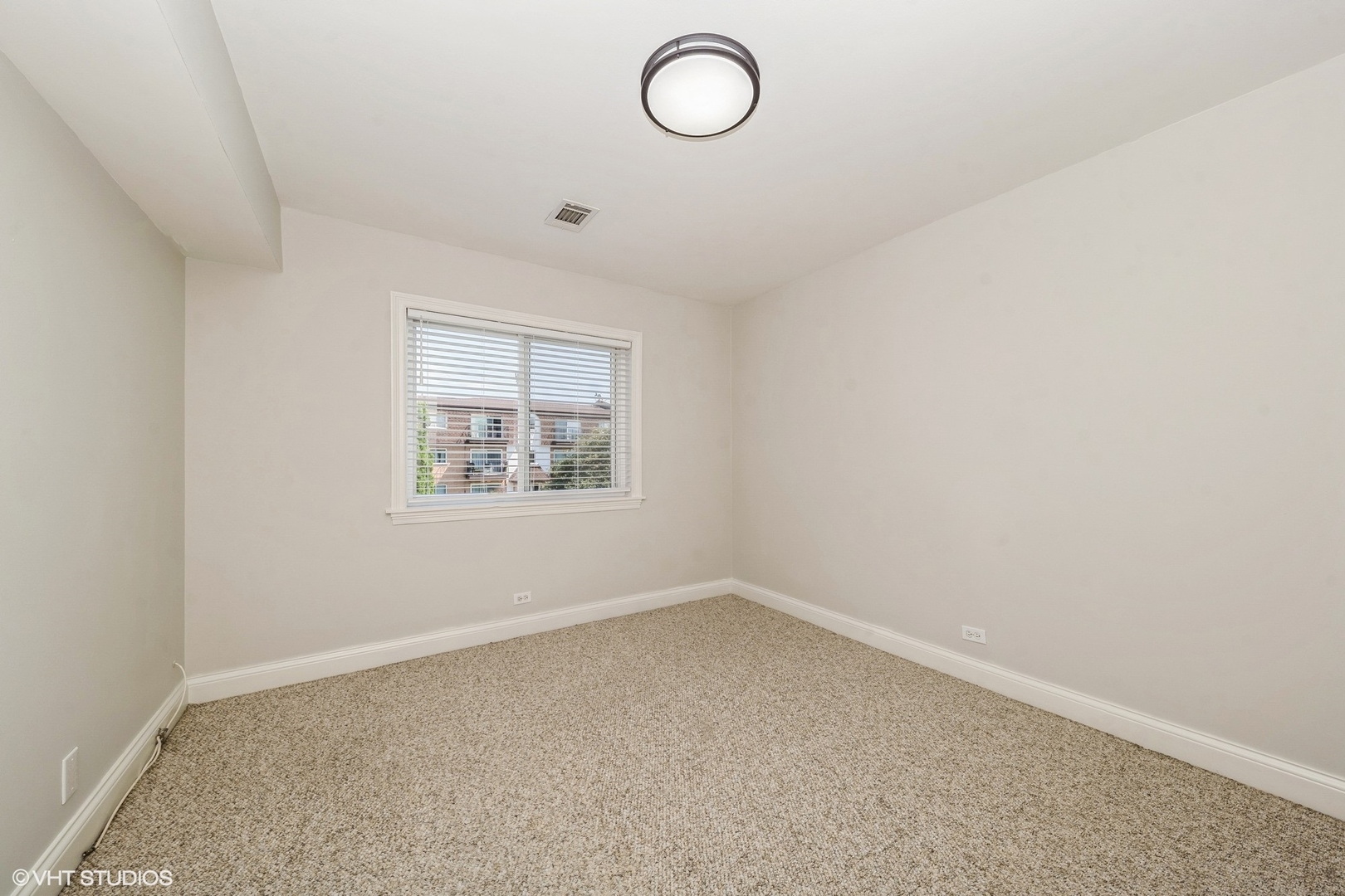 9470 Bay Colony Drive Unit: 2S