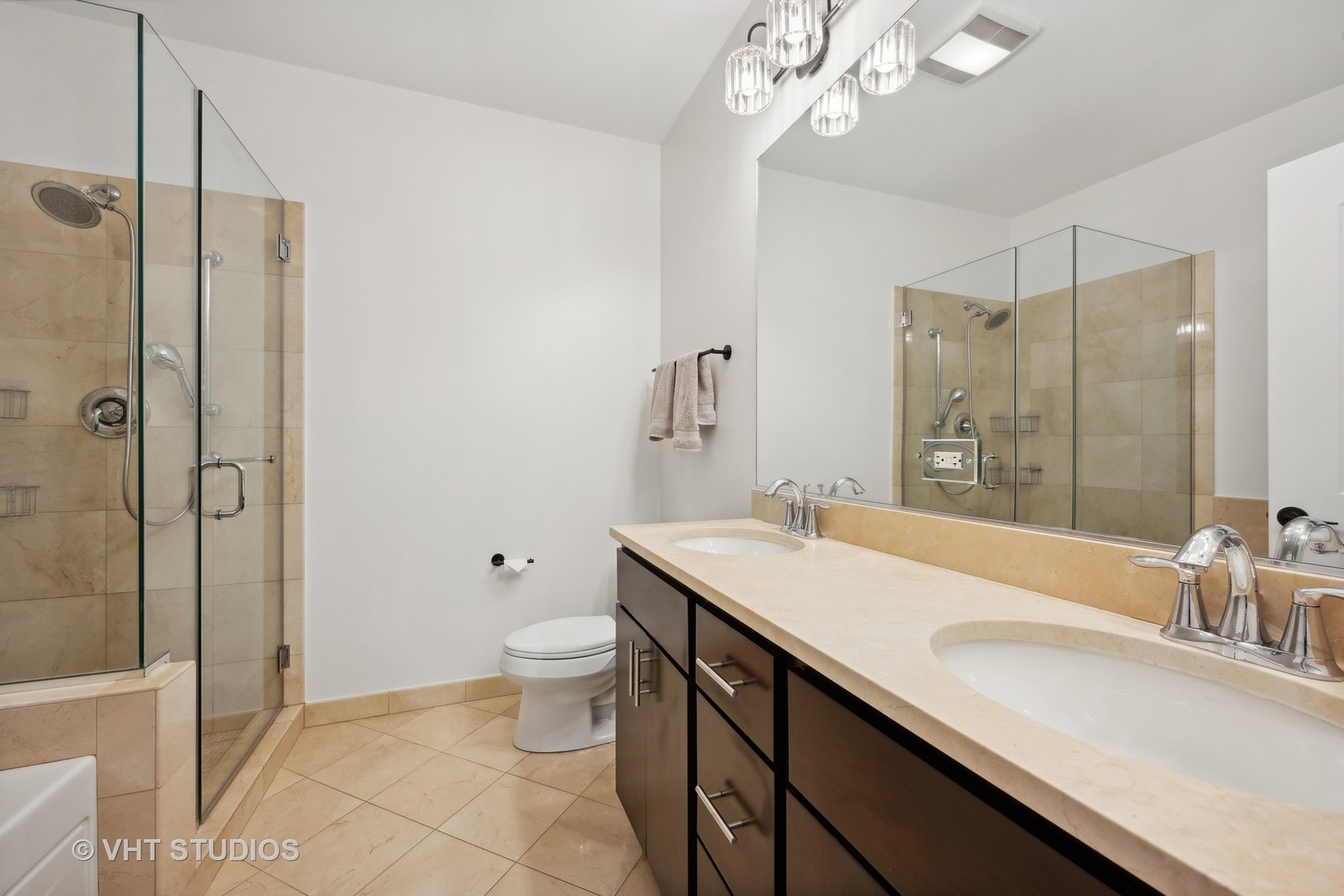 4950 N Western Avenue Unit: 3E